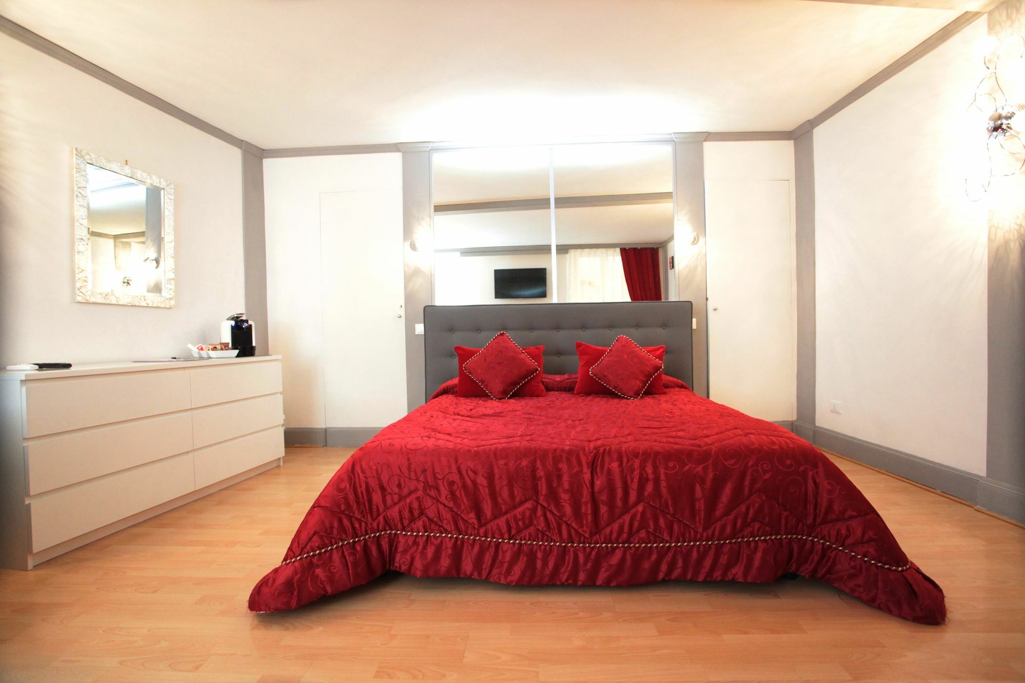 Luxury Fashion Suites Рим Екстер'єр фото
