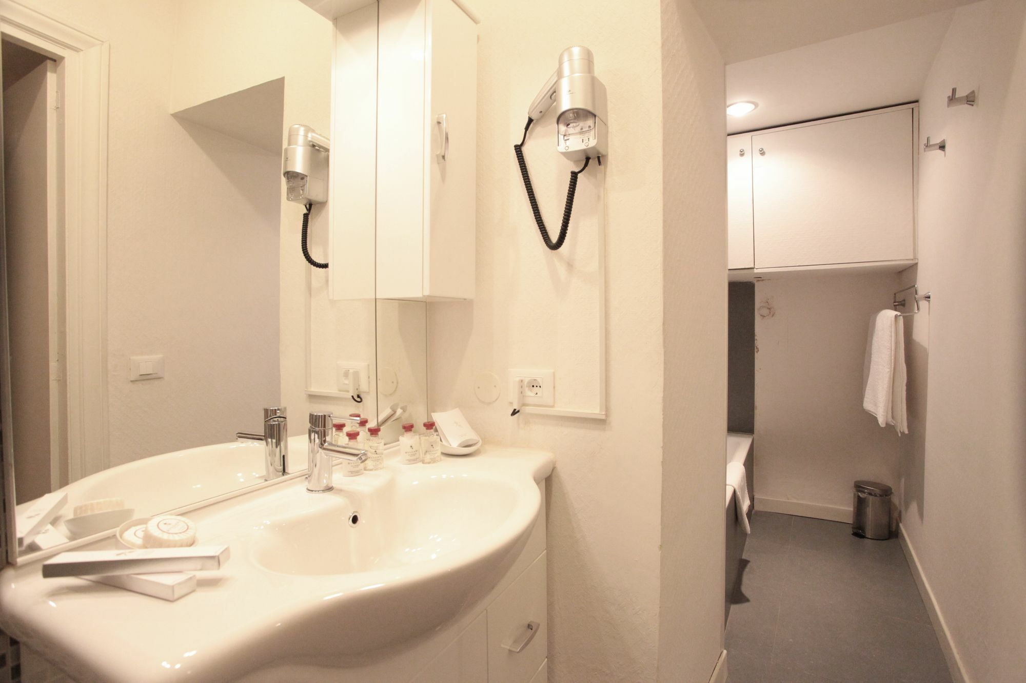 Luxury Fashion Suites Рим Екстер'єр фото